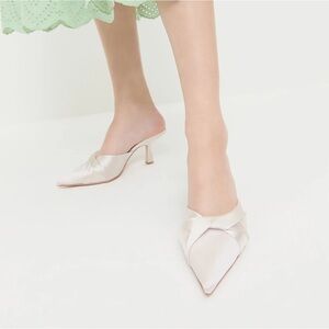 Loeffler Randall Cream Satin Twisted Mule size 7